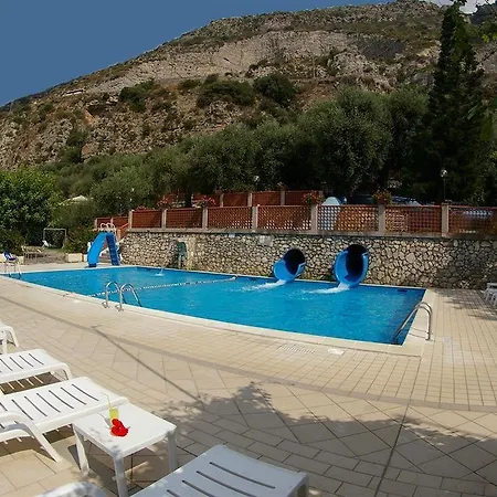 Bleu Village 3*