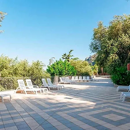 Bleu Village 3*